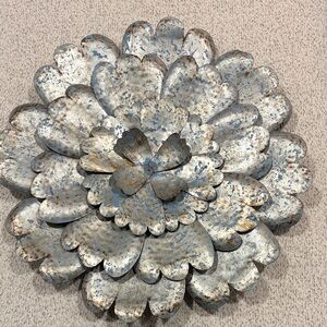 Rustic Metal Flower Wall Decor